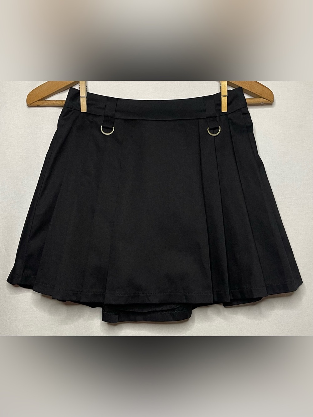 Forever 21 Black Pleated Mini Skirt with D-Ring Details